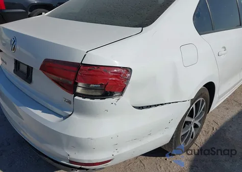 2016 Volkswagen Jetta 1.4T Se z USA, uszkodzony, nr VIN 3VWD67AJXGM253556